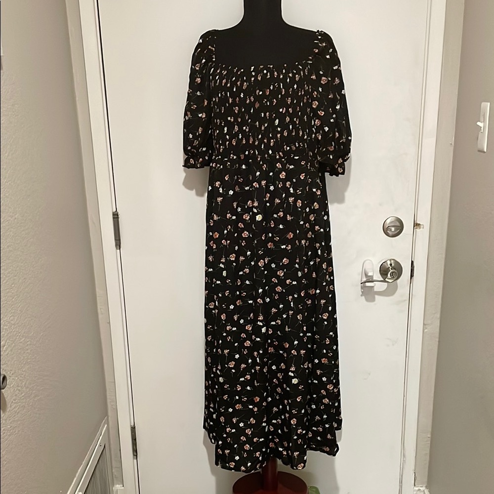 Black and White Puff Sleeve Sundress